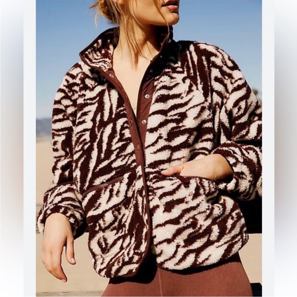 Free People Movement Hit The Slopes Jacket in Brown Zebra RARE